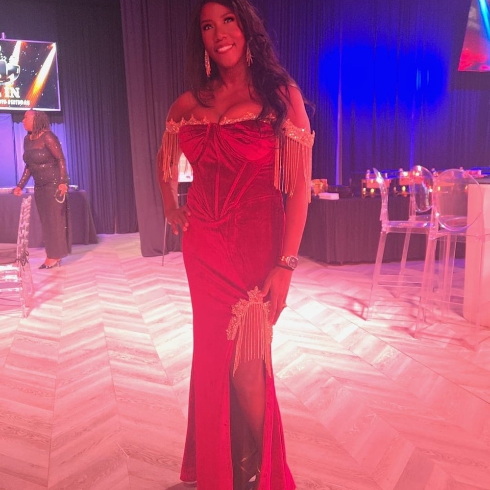 Elegant deep red Off-Shoulder Evening Gown